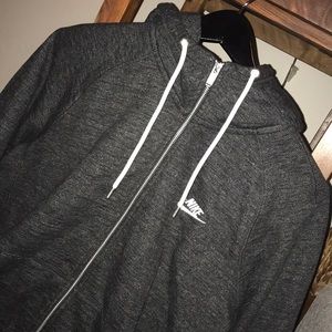NWOT!! gray/black nike jacket